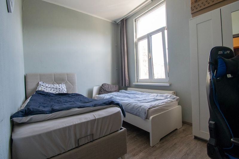 Woning met 4 slaapkamers en koer aan de Vlaamsekaai — foto 4