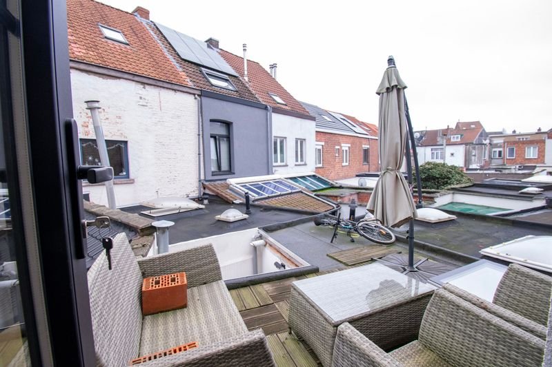 Totaal gerenoveerde en instapklare energiezuinige woning — foto 11