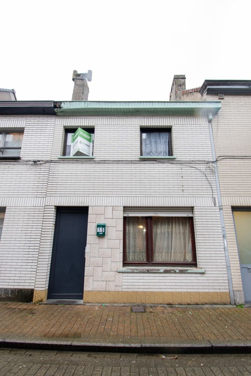 Rijwoning met 3 slpk en koer nabij Ledebergplein